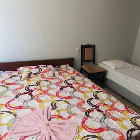 Хотелски Комплекс Родина Mizara Zimmer foto